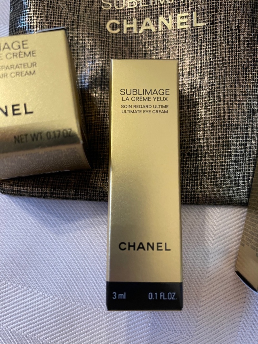 CHANEL Gold Sublimage Mini Skincare Trio with Metallic Pouch - Picture 3 of 4
